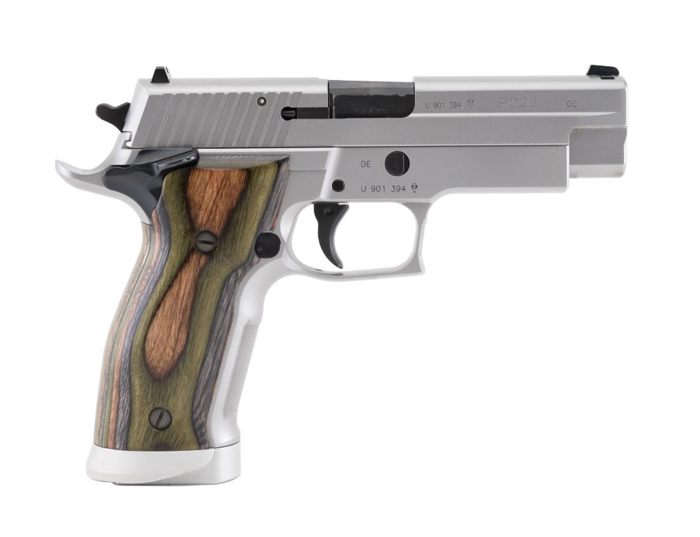 Pistole Sig Sauer P226 X-Five Short&Smart, Green Grips